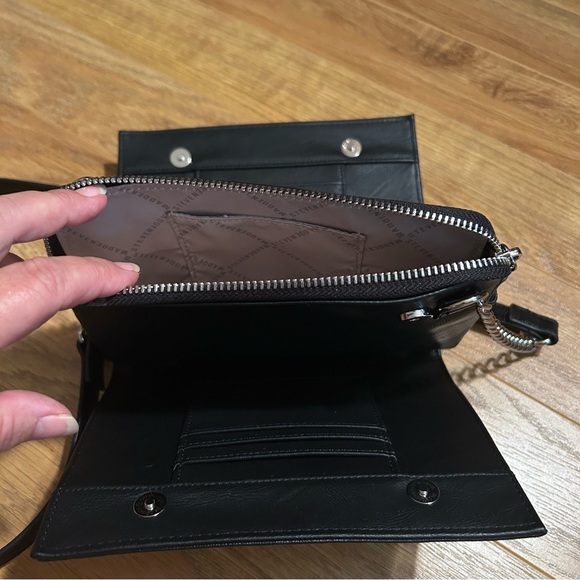 5/$25 Steve Madden small black wallet crossover purse - Picture 2 of 3